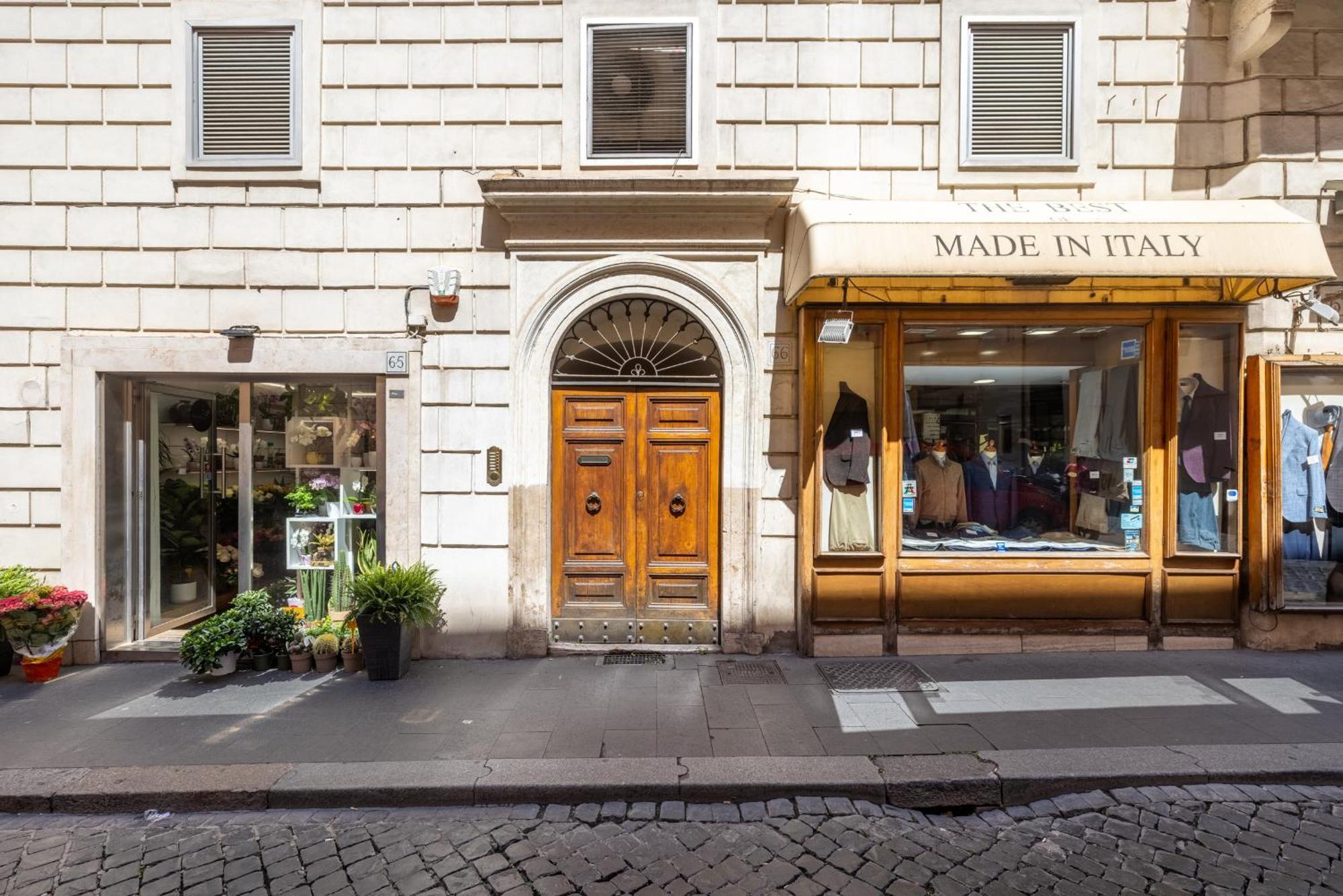Charming Apartment At Spanish Steps, No Elevator Rome Bagian luar foto